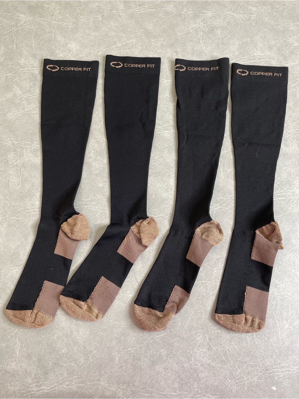 Copper Fit Unisex Black Knee High Compression Socks 2 Pair S/M - Picture 3 of 3